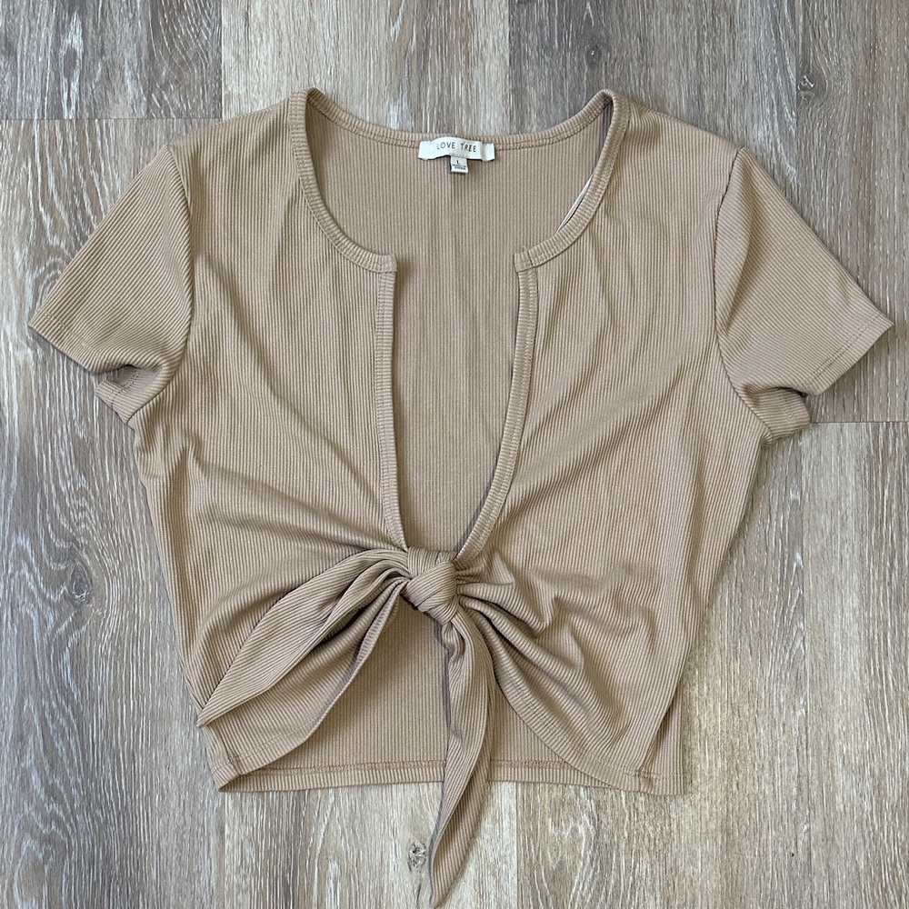 Stylish Tan Tie-Front Short Sleeve Top